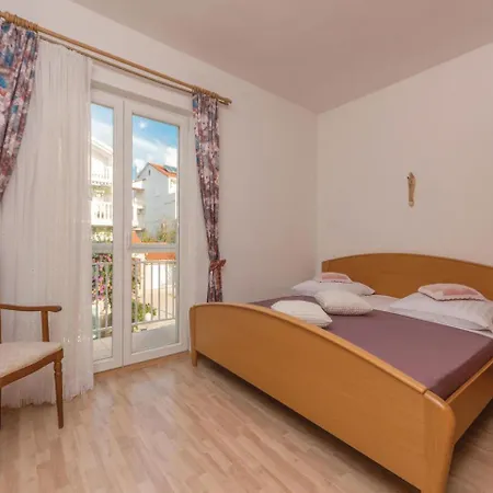 Two-bedroom In Apartman *
